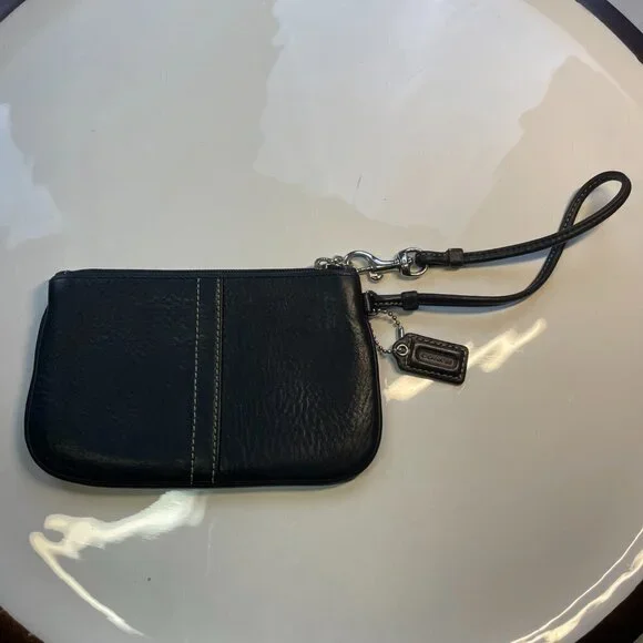 Coach Leather Wristlet Zipper Pouch Wallet Black - Picture 2 of 3